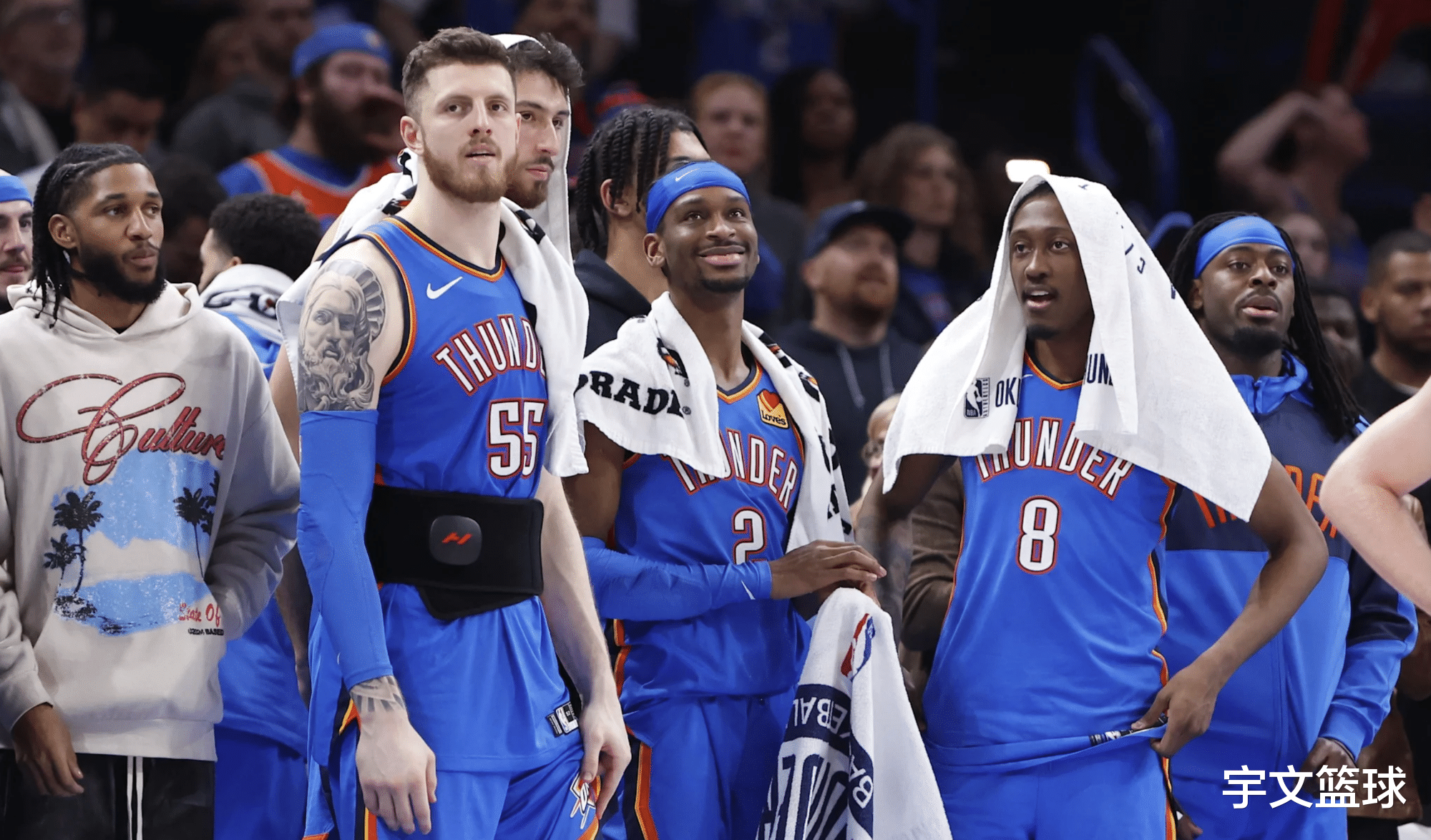 开云体育直播-雷霆完胜勇士,范弗利特惊艳四座